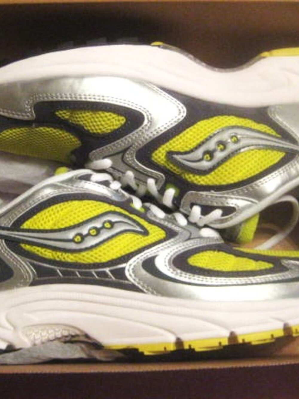 Saucony Grid Jazz 9 Sneakers Men's Size 8 Women's 9 1/2 NIB